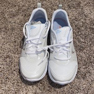 Easy spirit antigravity